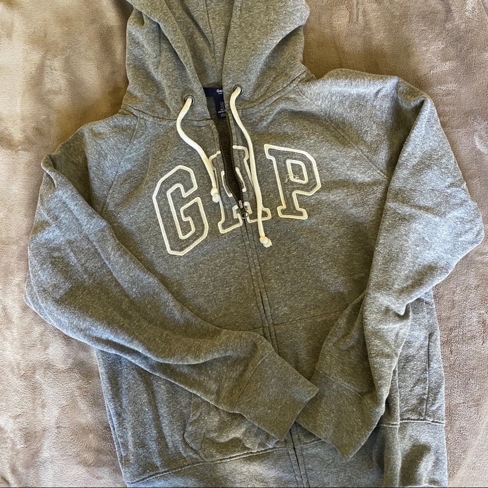 Gap gray zip up hoodie